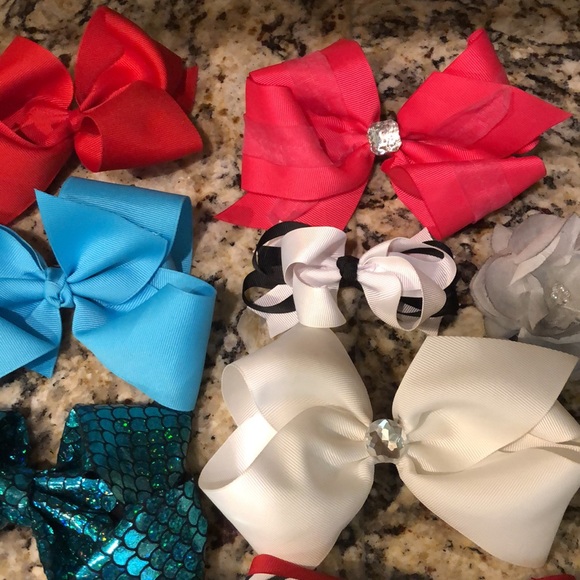 18 hair bows - Picture 7 of 7